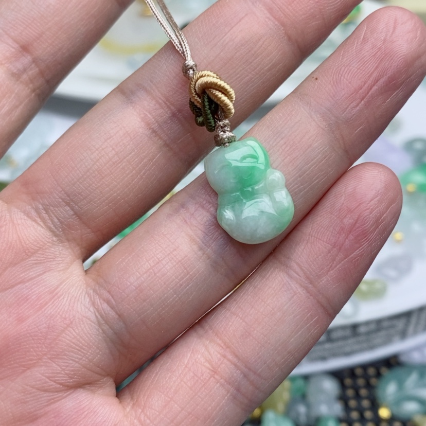 【闪购商品】翡翠吊坠(不含链)未镶嵌猫