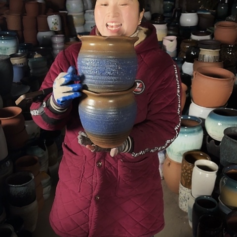 口19高20瑕疵盆子。