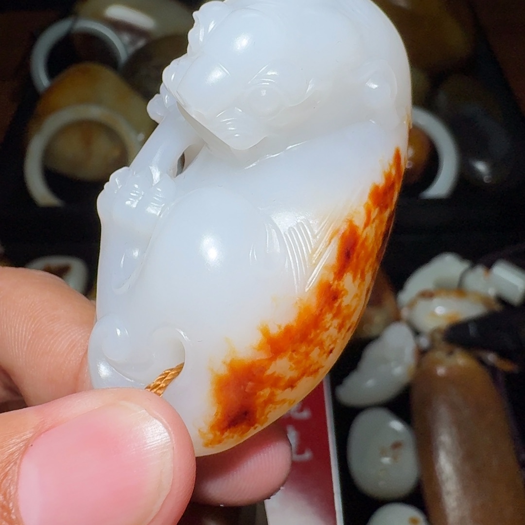 和田玉颈饰未镶嵌