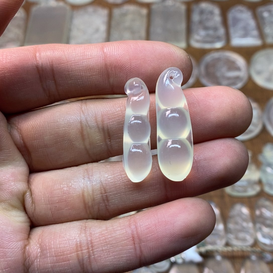 岫玉吊坠(不含链)未镶嵌