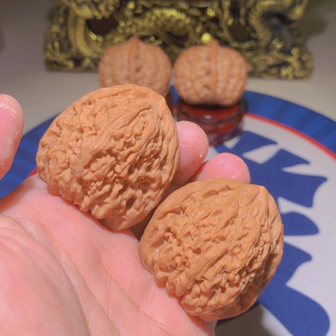 文玩核桃把件南将石42全拉丝凹底