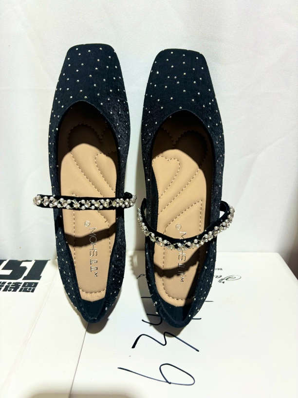 浅口低跟水钻胶粘夏季方头单鞋鞋子尖头欧若动感风