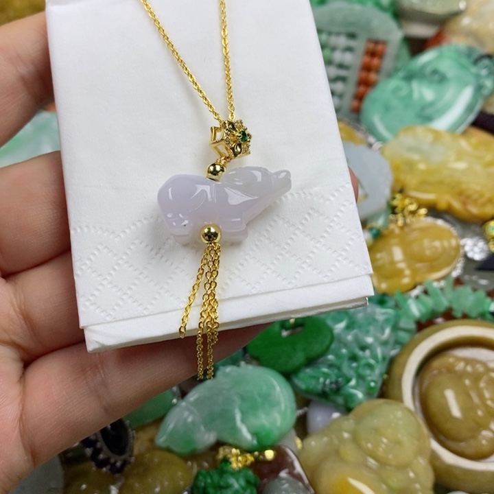 翡翠吊坠(赠链)未镶嵌