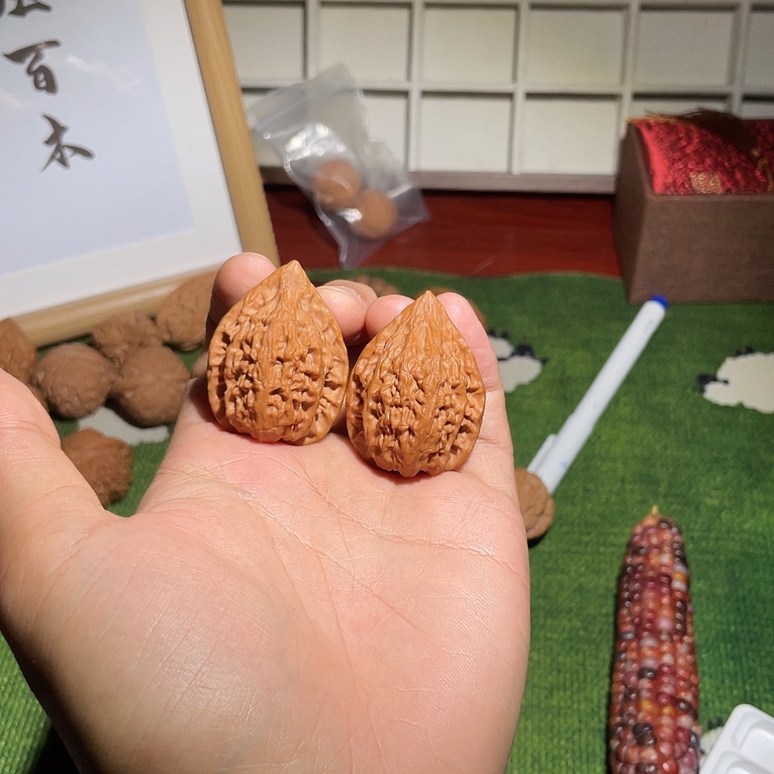 潦***尽把件文玩核桃32.5全品长治吸血鬼