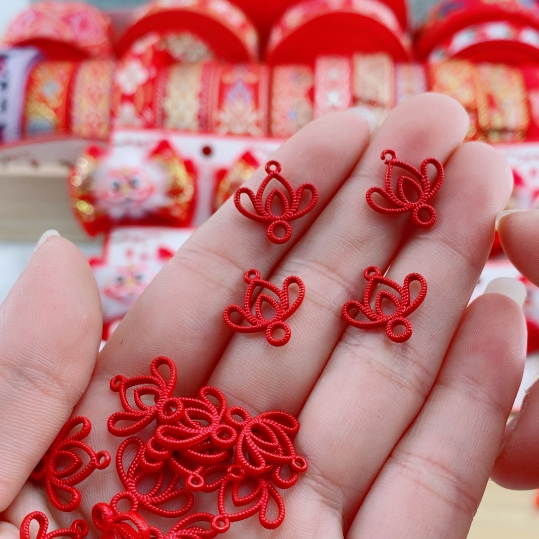 合金桃心吊片红色50克一份