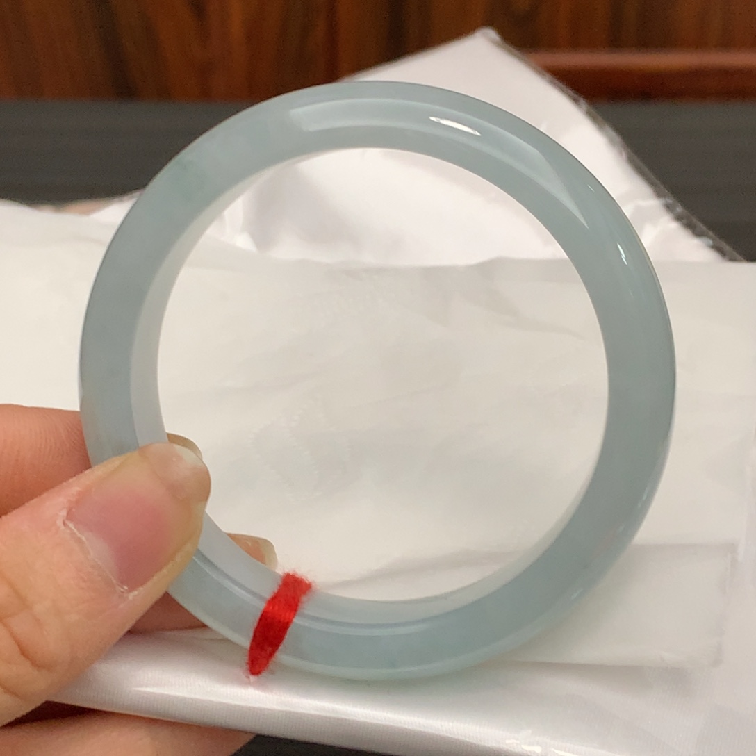 翡翠手镯未镶嵌翡翠手镯未镶嵌55.8圈口