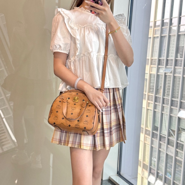 95新 MCM 干邑色贝壳包/5159