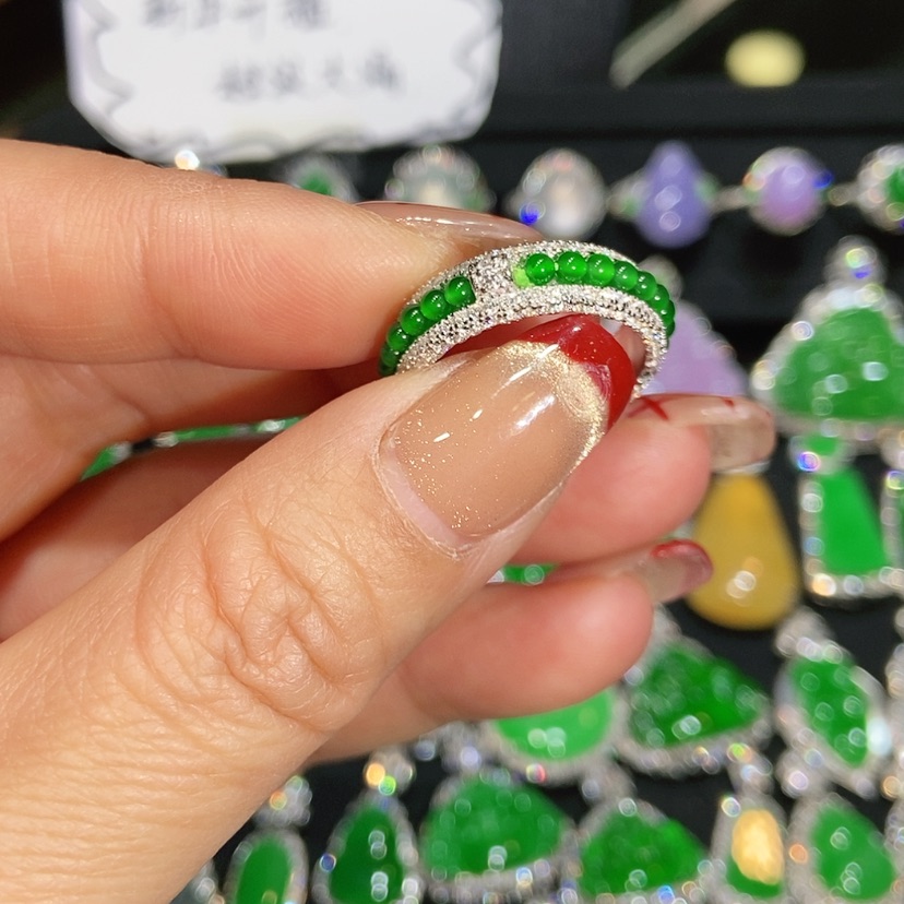 【闪购商品】翡翠手链未镶嵌天然翡翠
