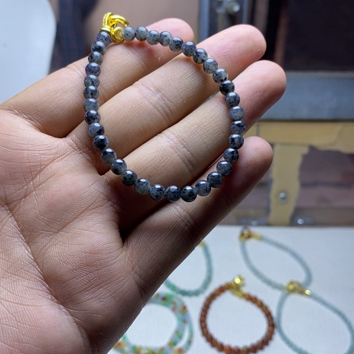 ****子定制翡翠未镶嵌缅甸翡翠a货卡5