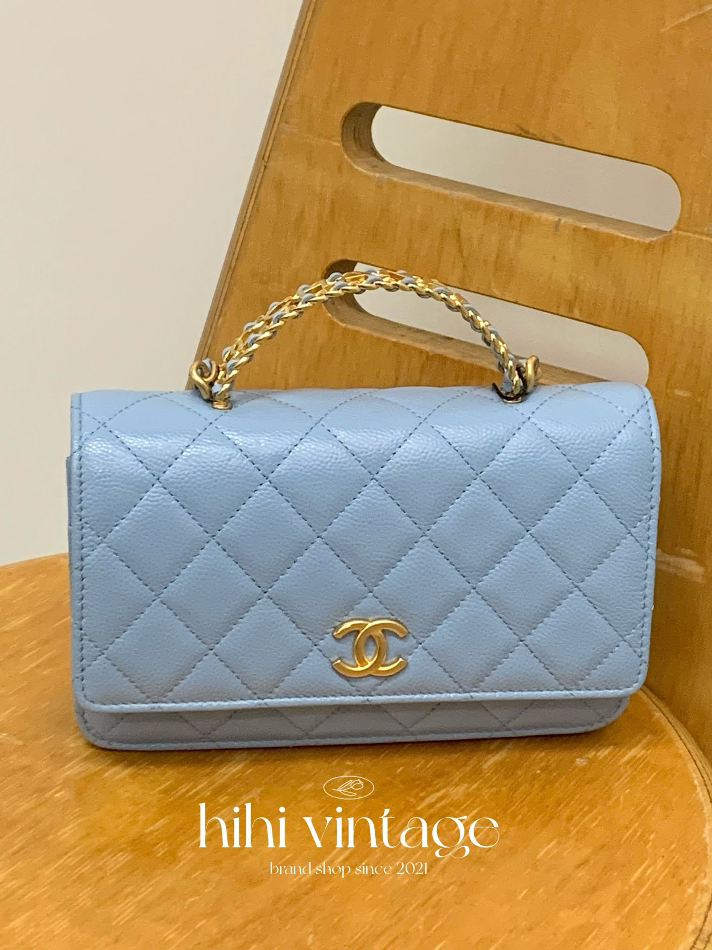 99新 Chanel/香奈儿 22S 蓝色金扣荔枝纹字母手柄woc链条包 二店