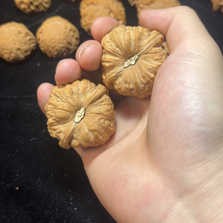 全***哥文玩核桃南瓜墩43