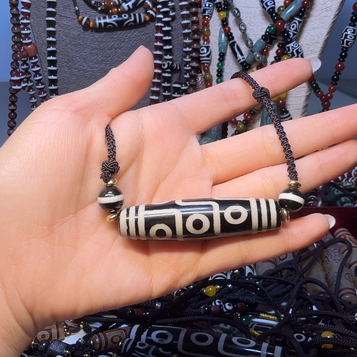 嘴***铺玛瑙/玉髓未镶嵌颈饰