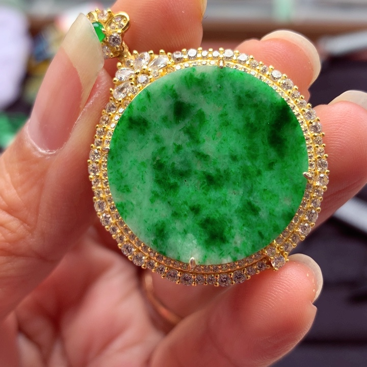 翡翠银S925镶嵌颈饰翡翠