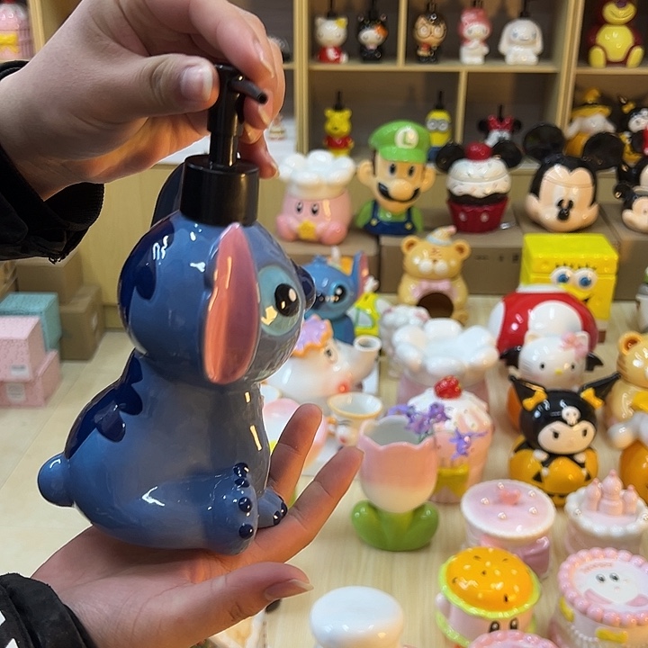 摆件陶瓷等行业的产品出口