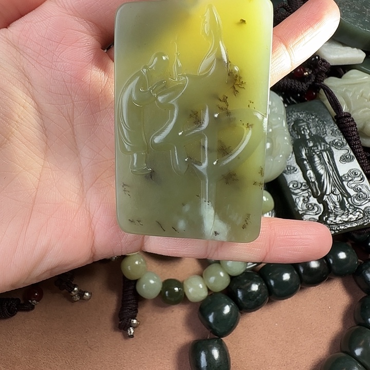 和田玉颈饰未镶嵌