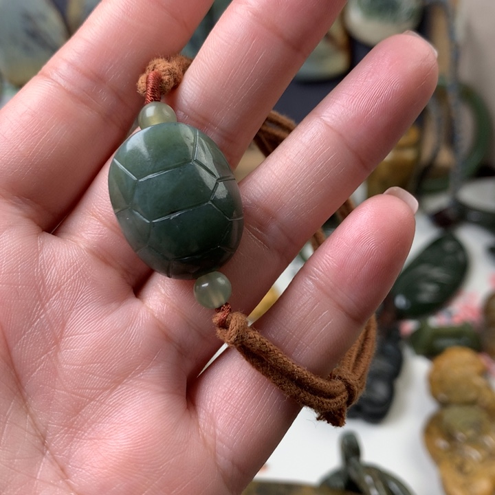 透闪石质玉手串未镶嵌