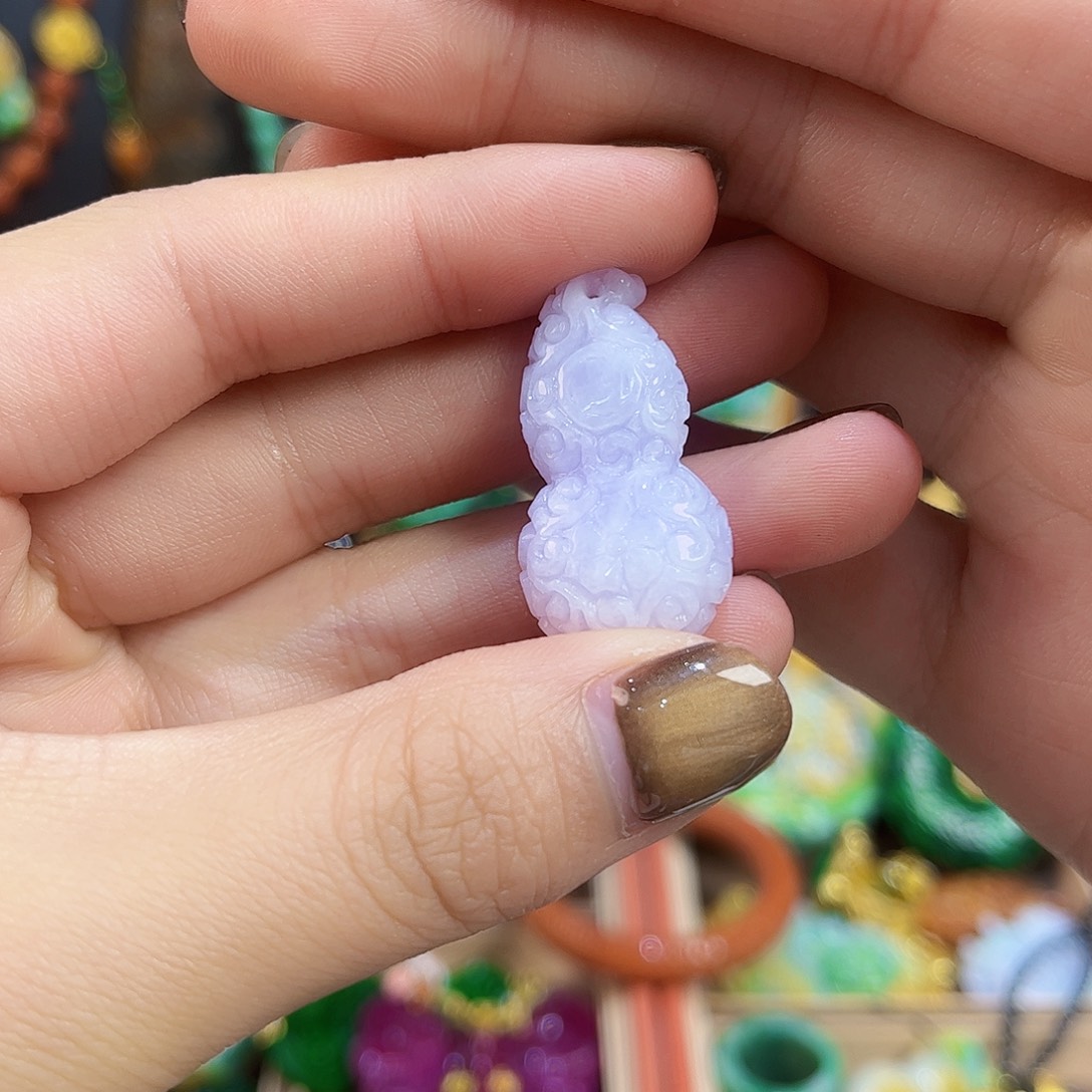 翡翠未镶嵌吊坠(赠链)葫芦