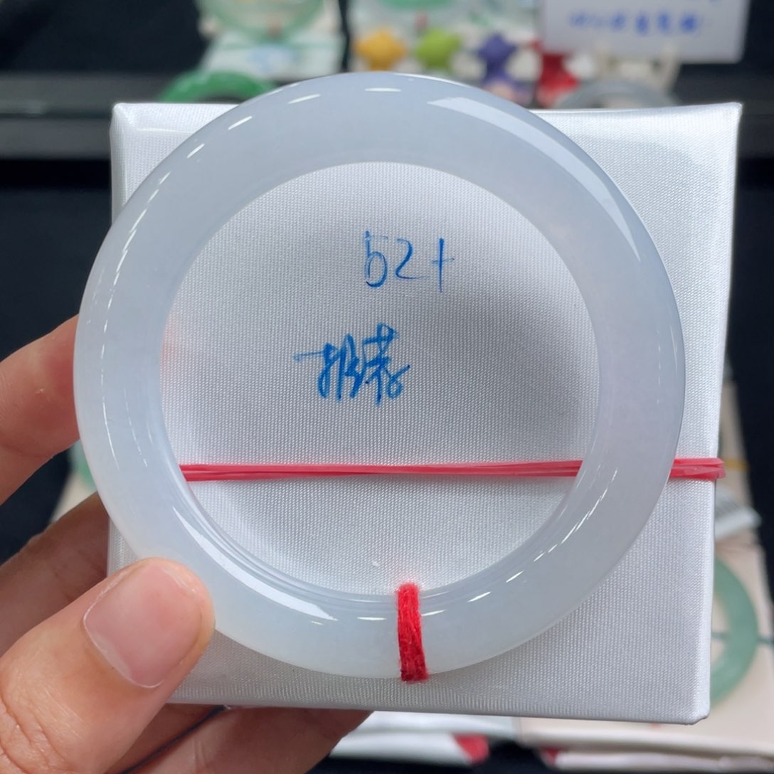 翡翠未镶嵌手镯翡翠手镯