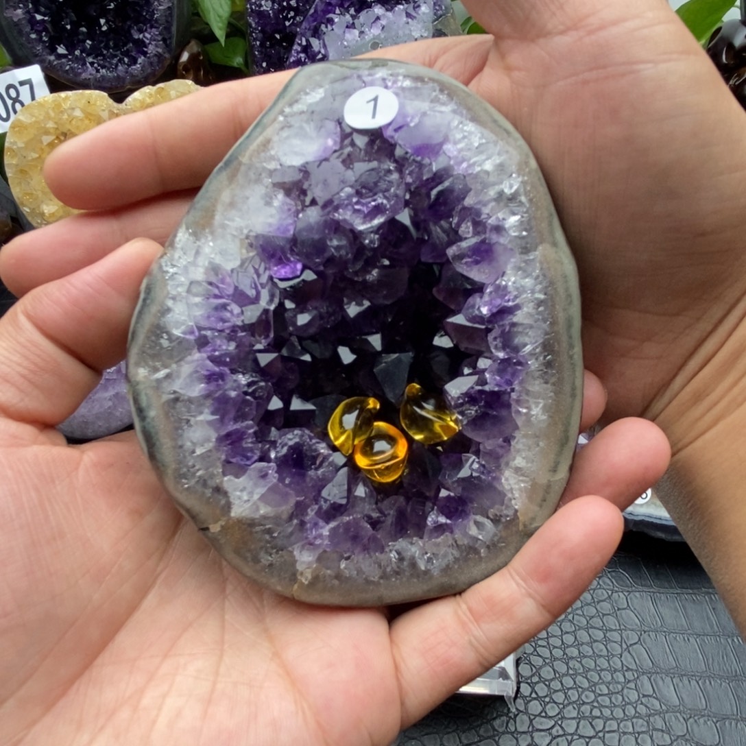 紫晶大型摆件（非配饰）未镶嵌