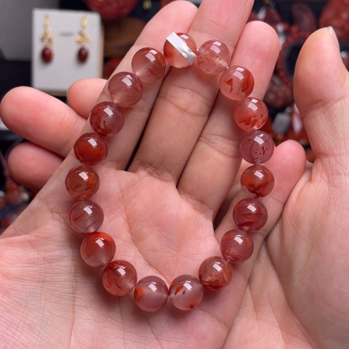 【闪购商品】未镶嵌10mm飘花手串南红玛瑙