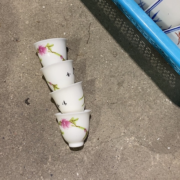 摆件景德镇瓷器研究开发基地副经理