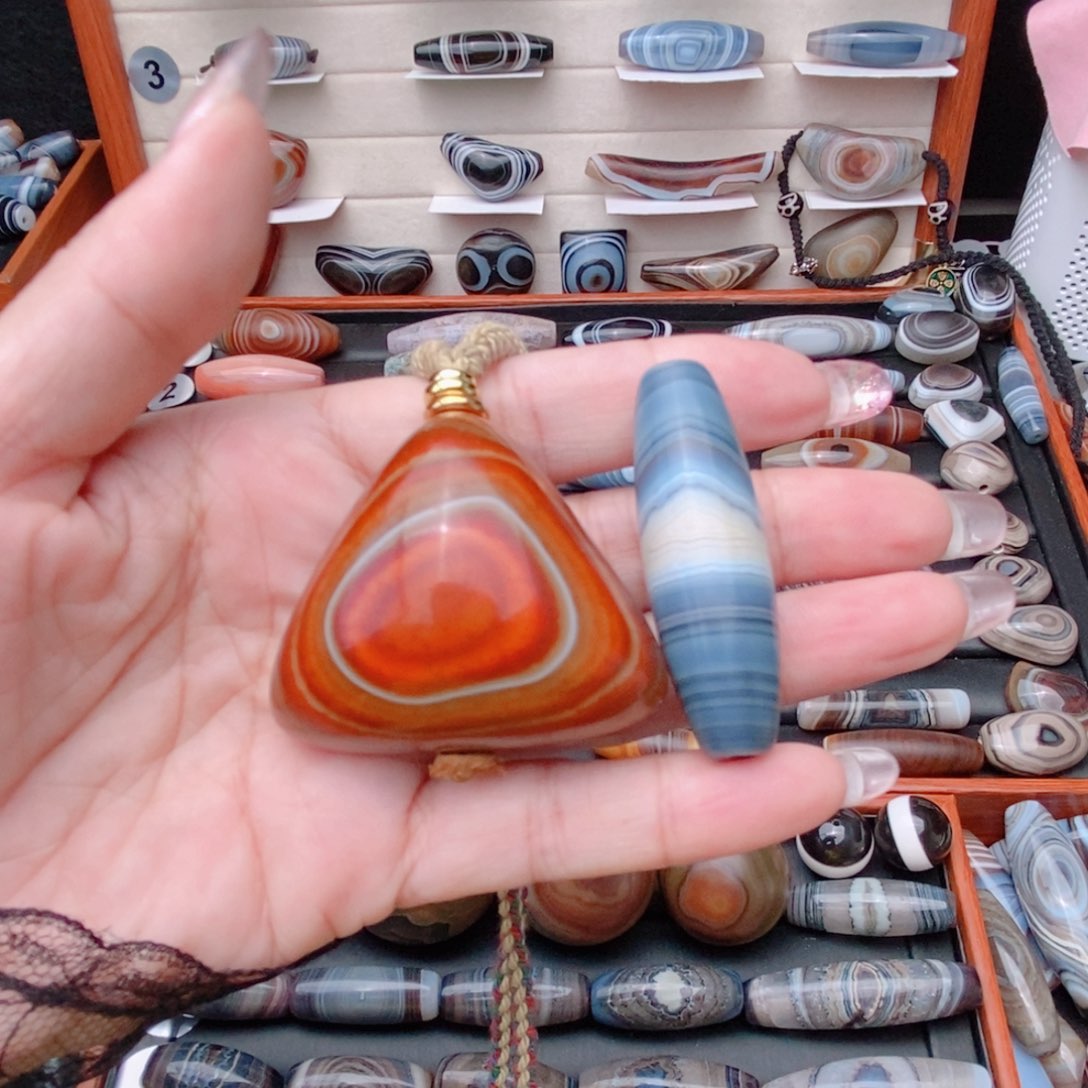 合金颈饰玛瑙/玉髓悠***哥