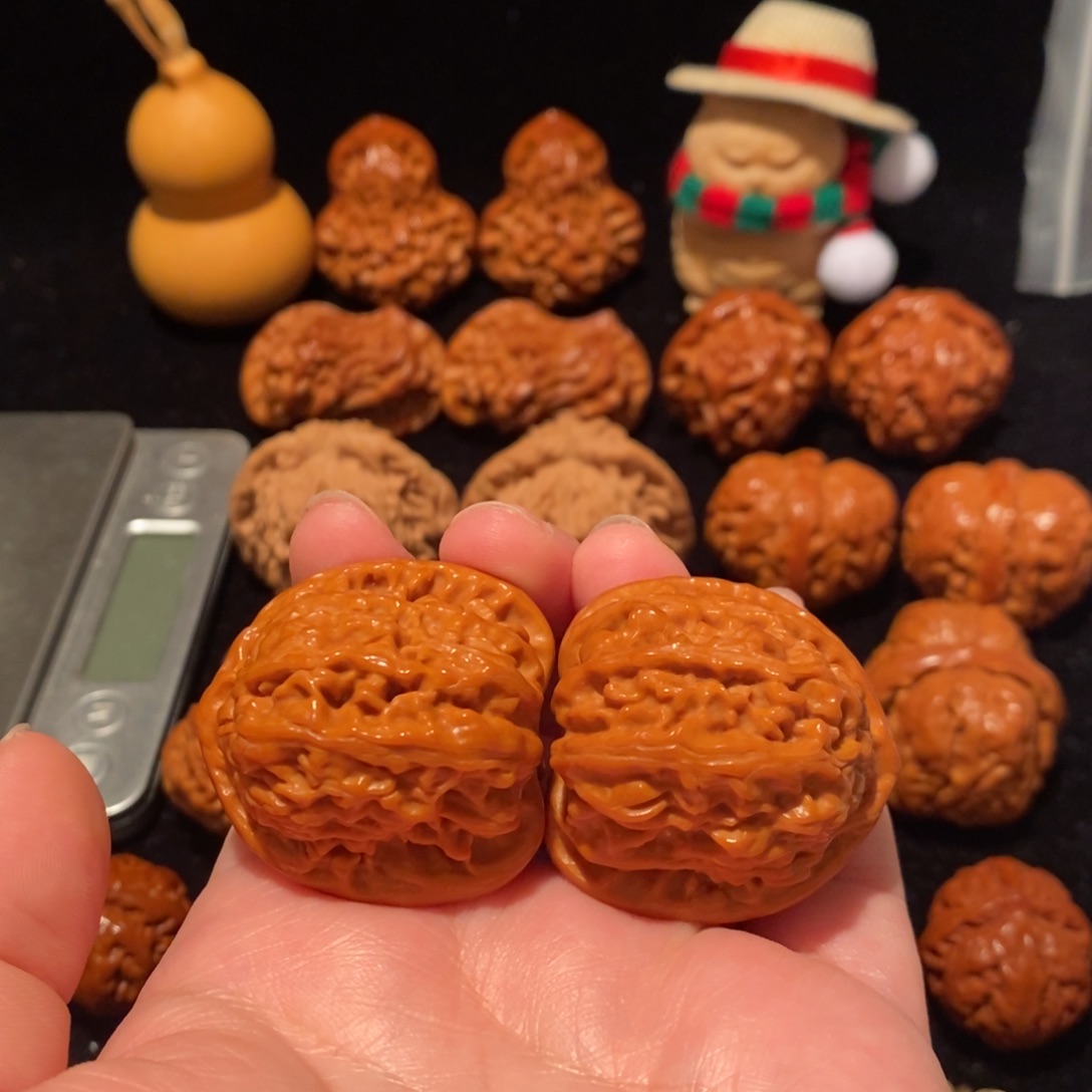 文玩核桃把件35尺白狮子238