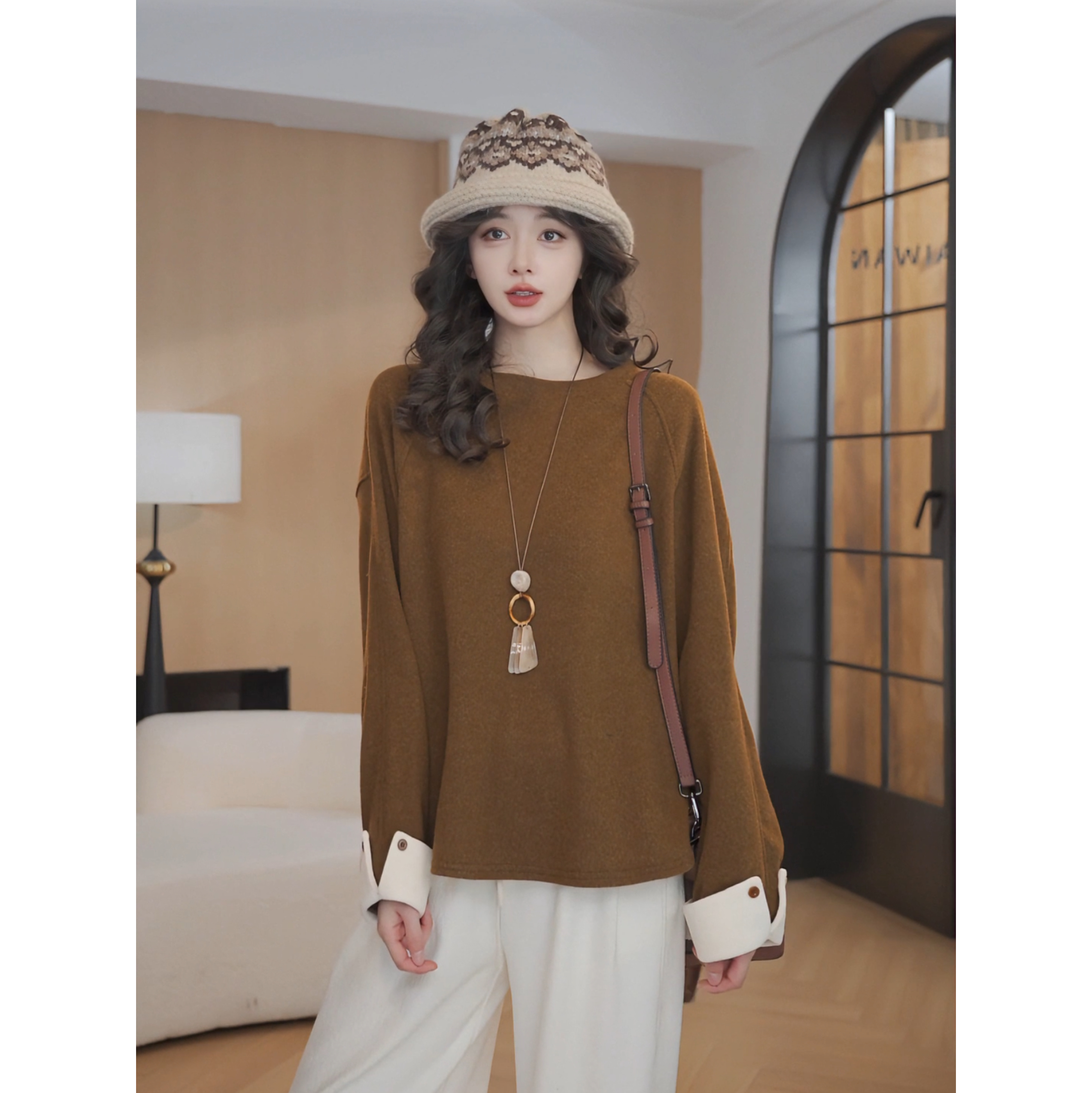 余紫绮【冰美式】女时尚纯色宽松百搭毛衣卫衣YA2588021