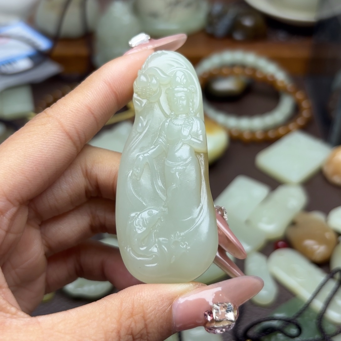 和田玉颈饰未镶嵌