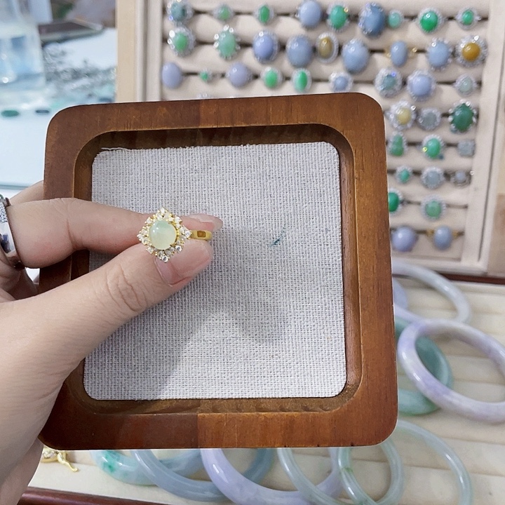 翡翠未镶嵌颈饰天然翡翠Ａ货