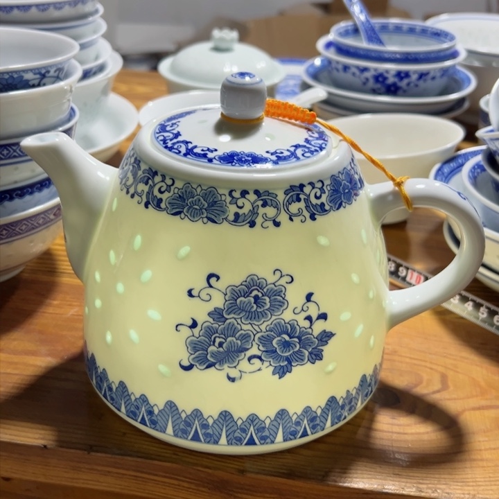 碗青花玲珑牡丹茶壶1.5升