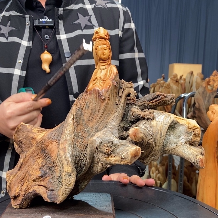 柏木（崖柏）随型摆件