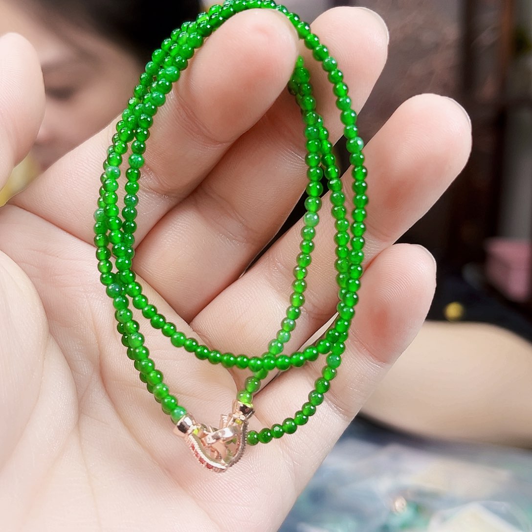 翡翠未镶嵌颈饰项链