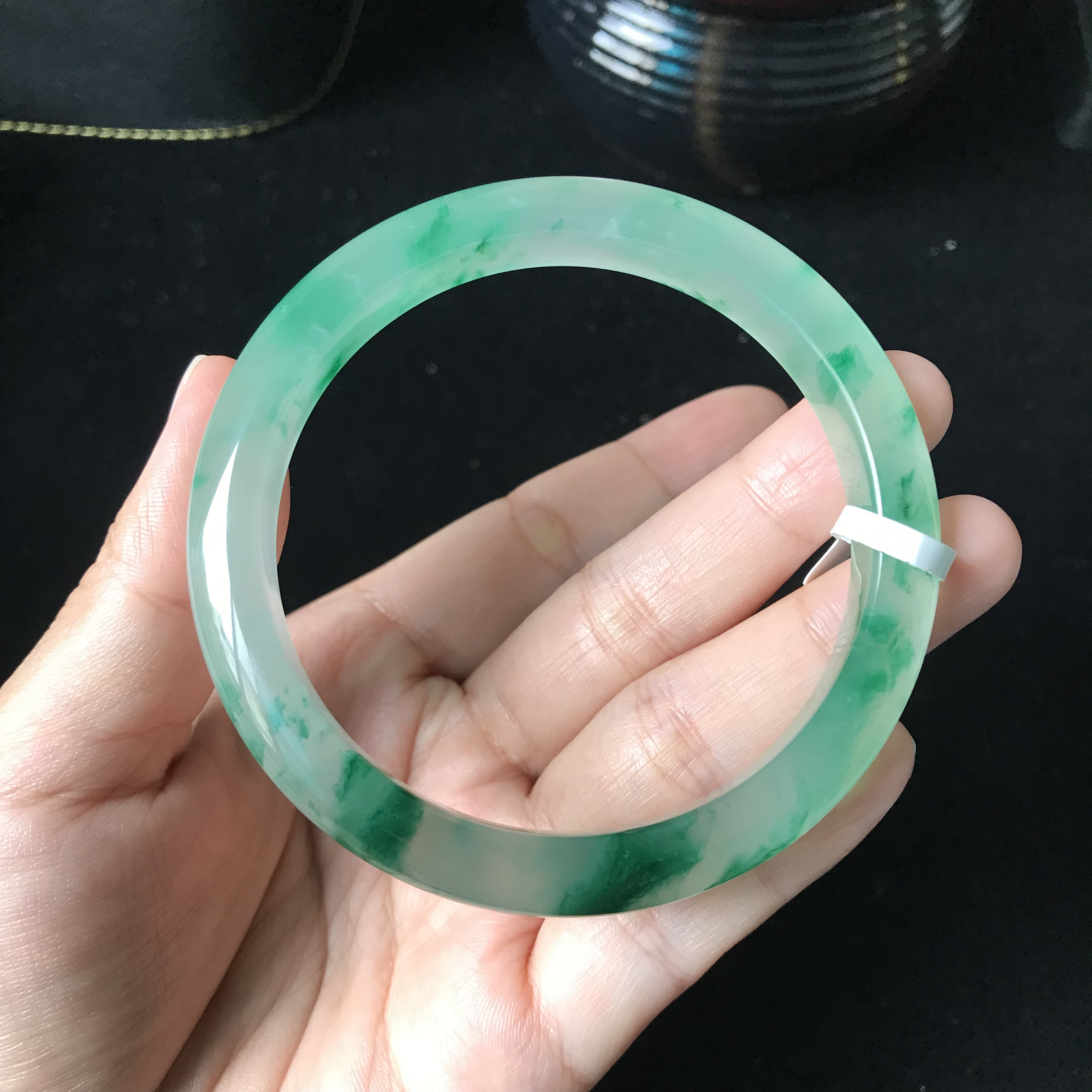 非洲翠毕业款高冰飘花美镯58圈口宽10.1mm厚7.6mm