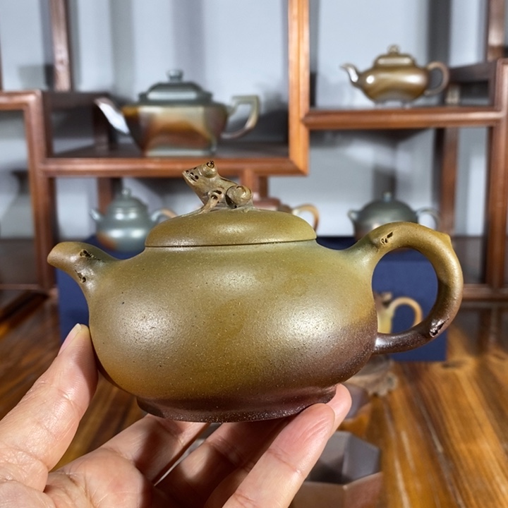 紫砂茶壶200cc蛙蛙来财 底槽清