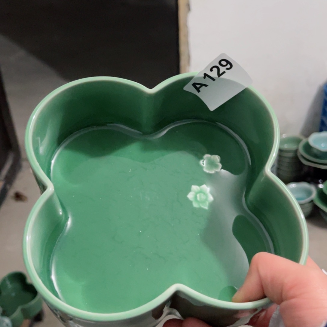 瓷片哈哈哈哈哈哈哈