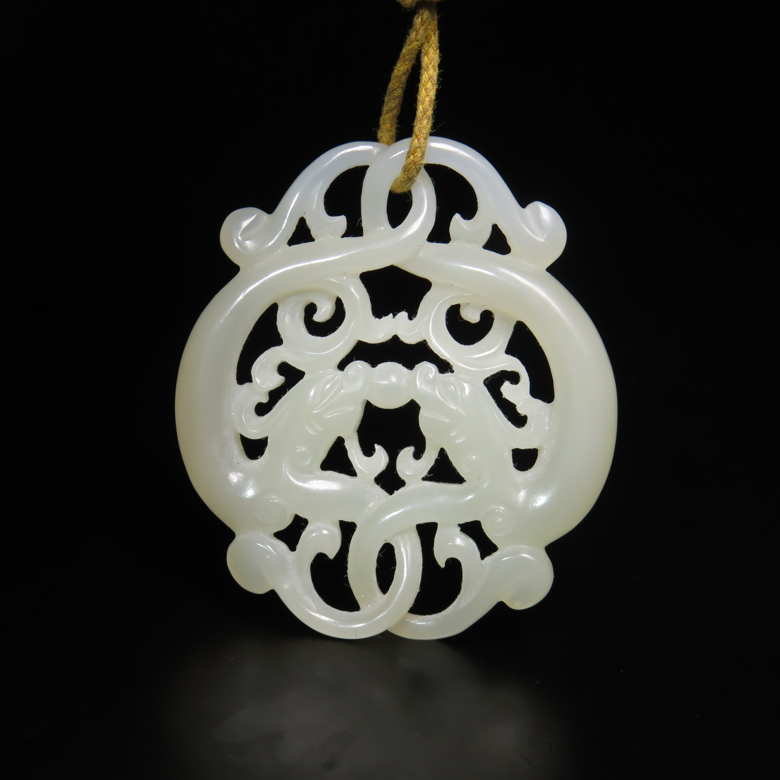 清代镂雕双龙玉佩/MZ017619/和田玉/民族文物