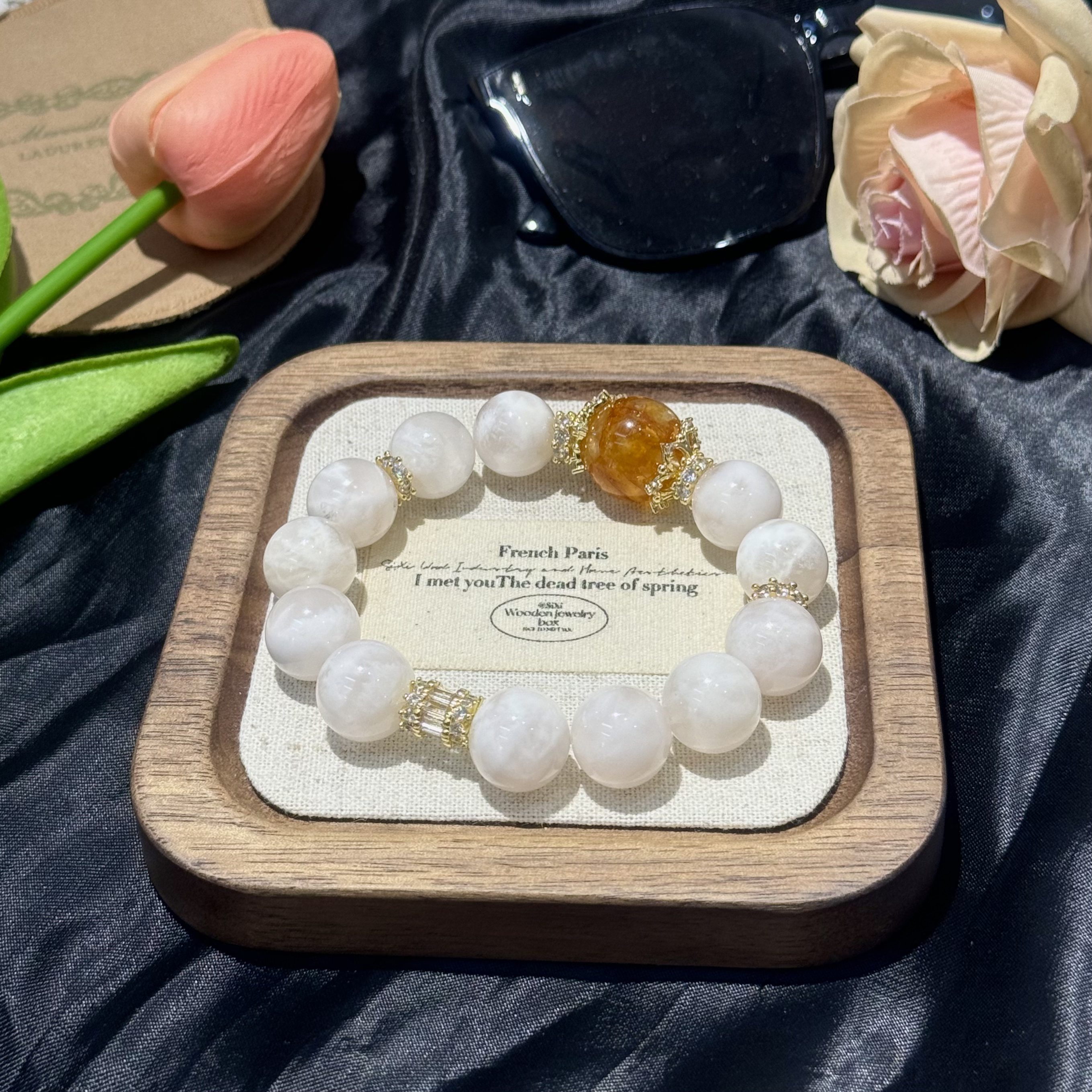 【日照金山】雪花幽灵黄金胶花水晶手串手链 多样性发其一Z316