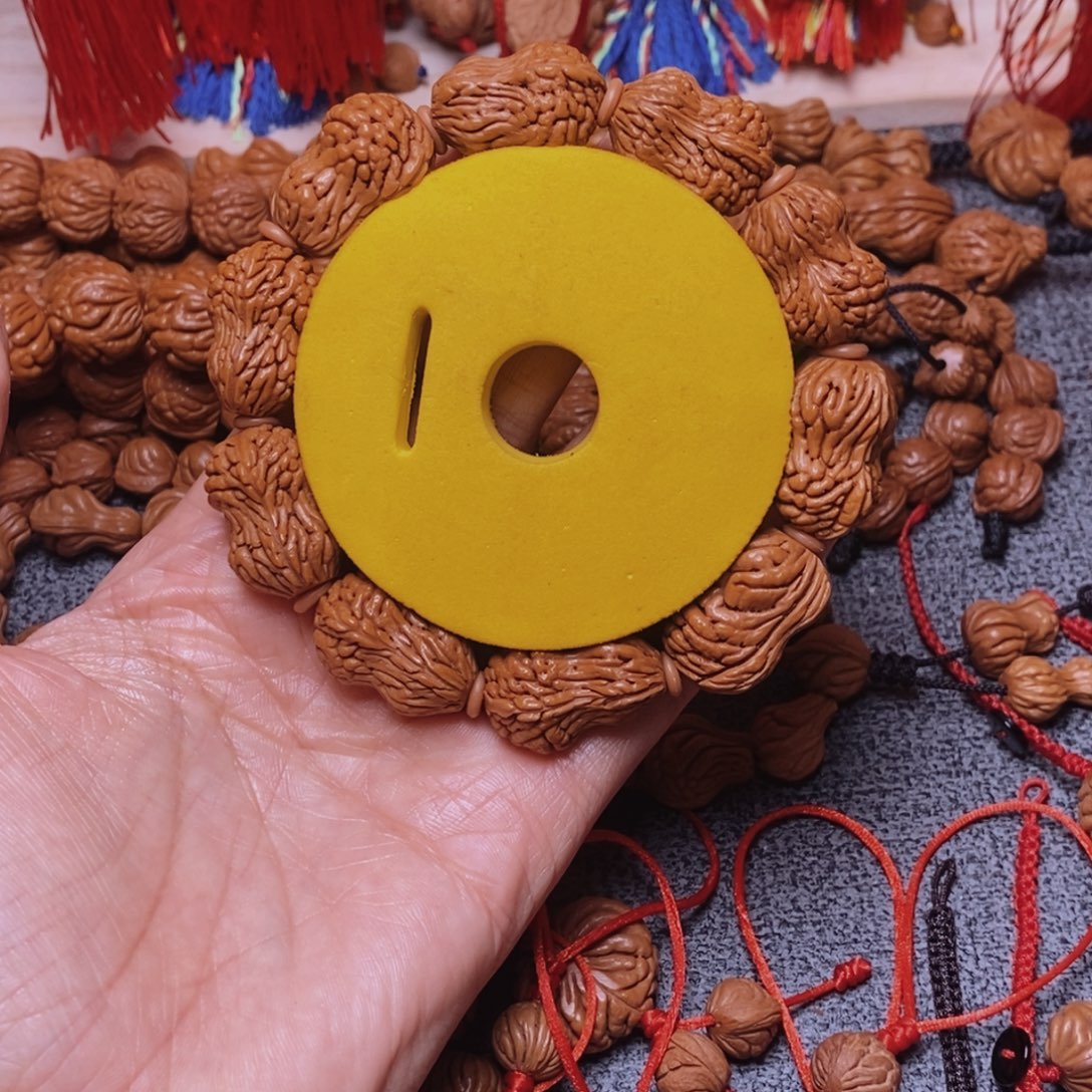 吊坠桃核桃枭手串