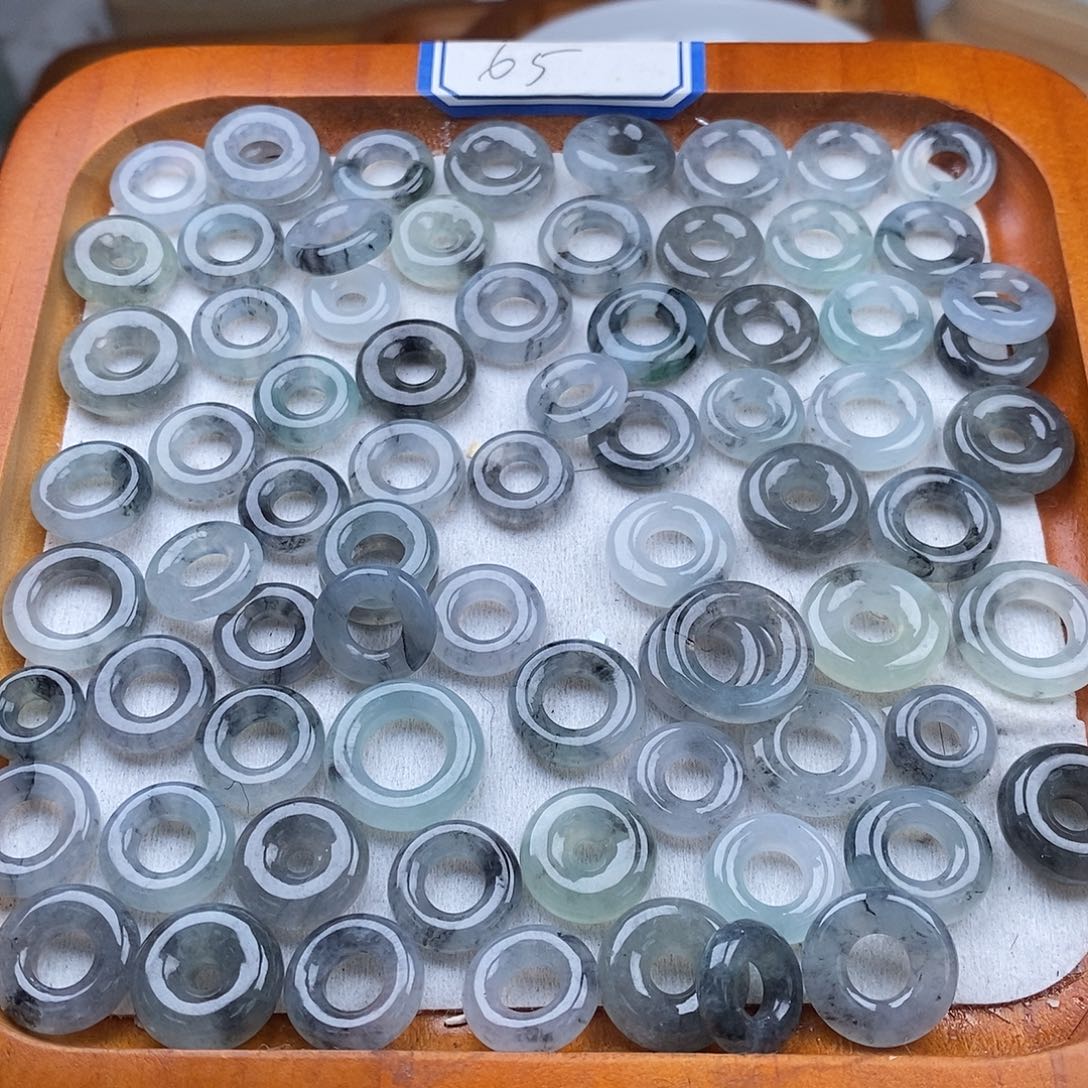 翡翠颈饰未镶嵌乌鸡甜甜圈一个任挑