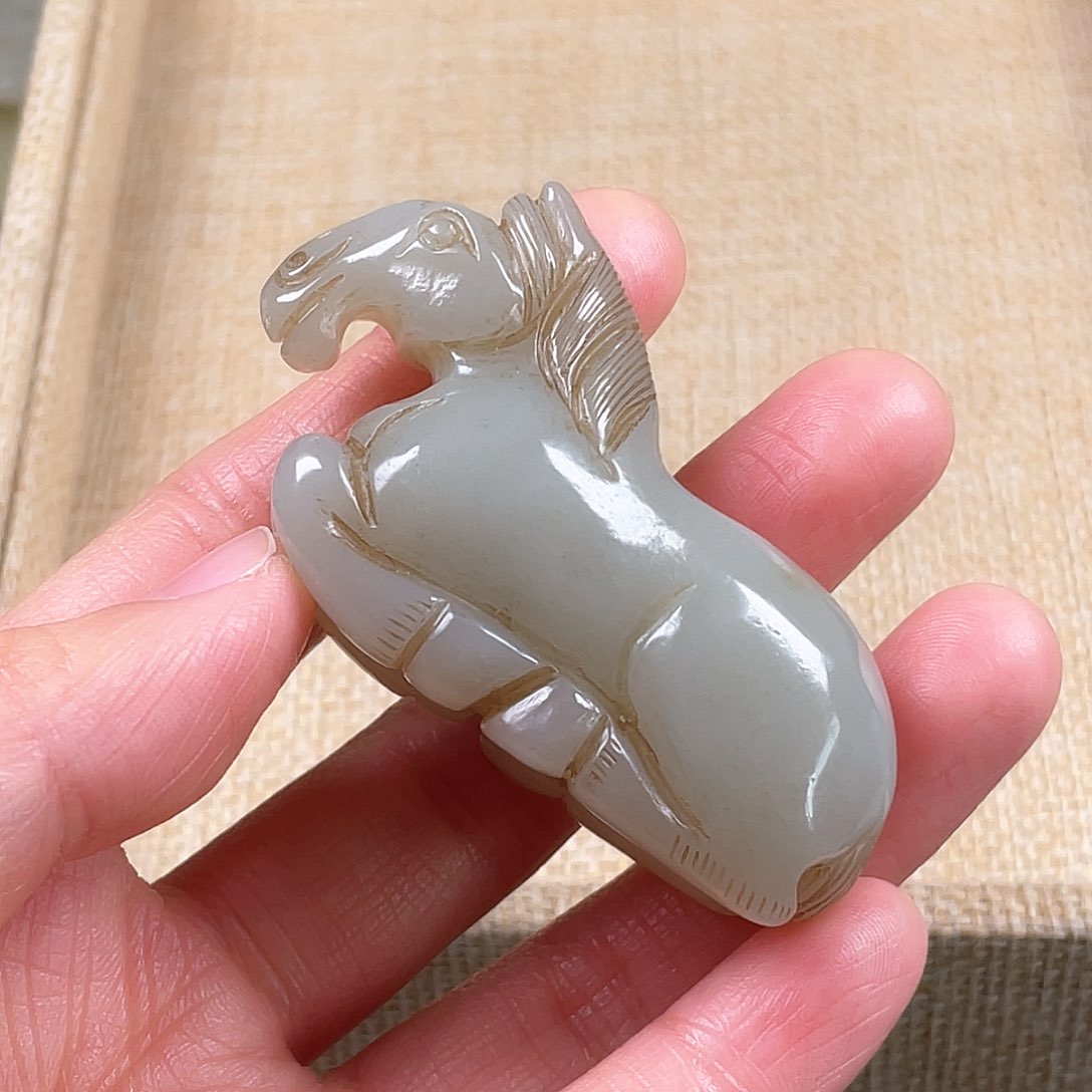 和田玉（糖玉）颈饰未镶嵌