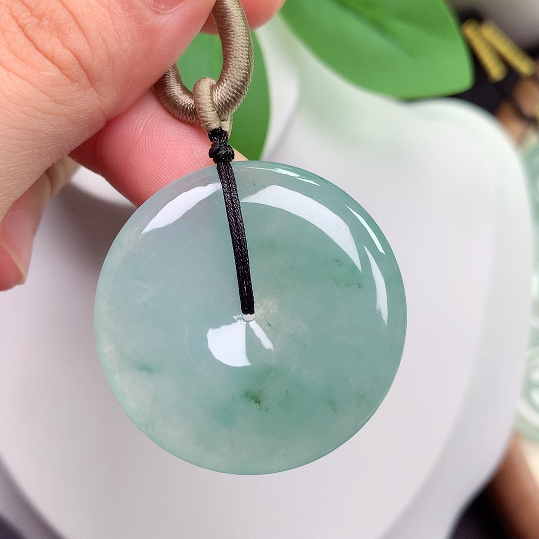 颈饰未镶嵌翡翠平安扣 36.1x6.0mm
