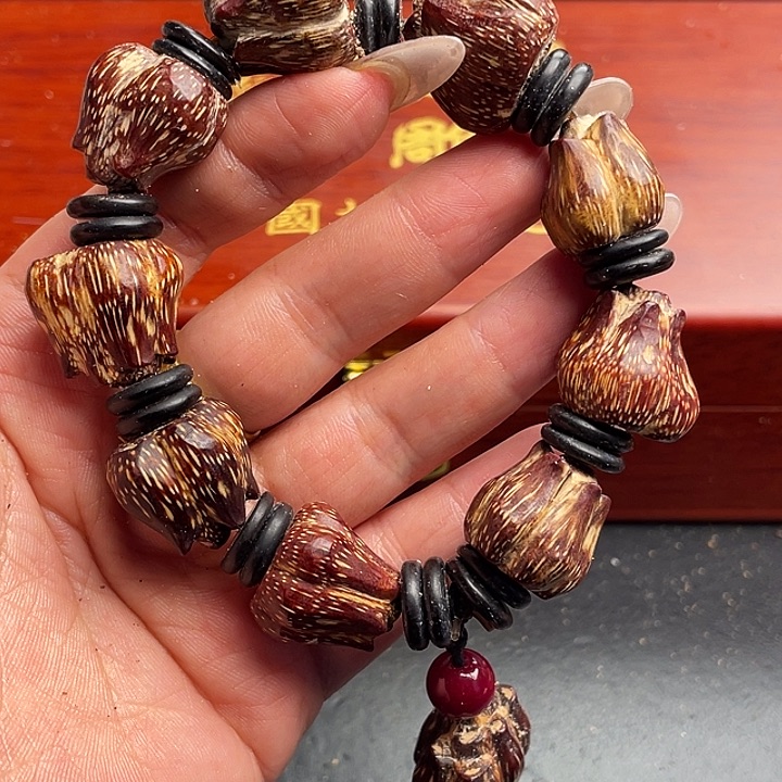 橄榄核吊坠橄榄核