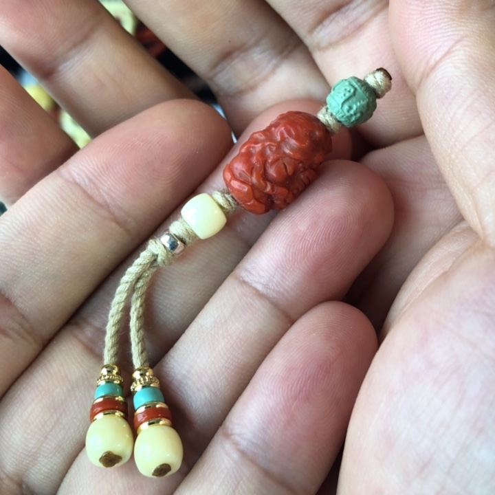 未镶嵌蜜蜡珠宝奇石