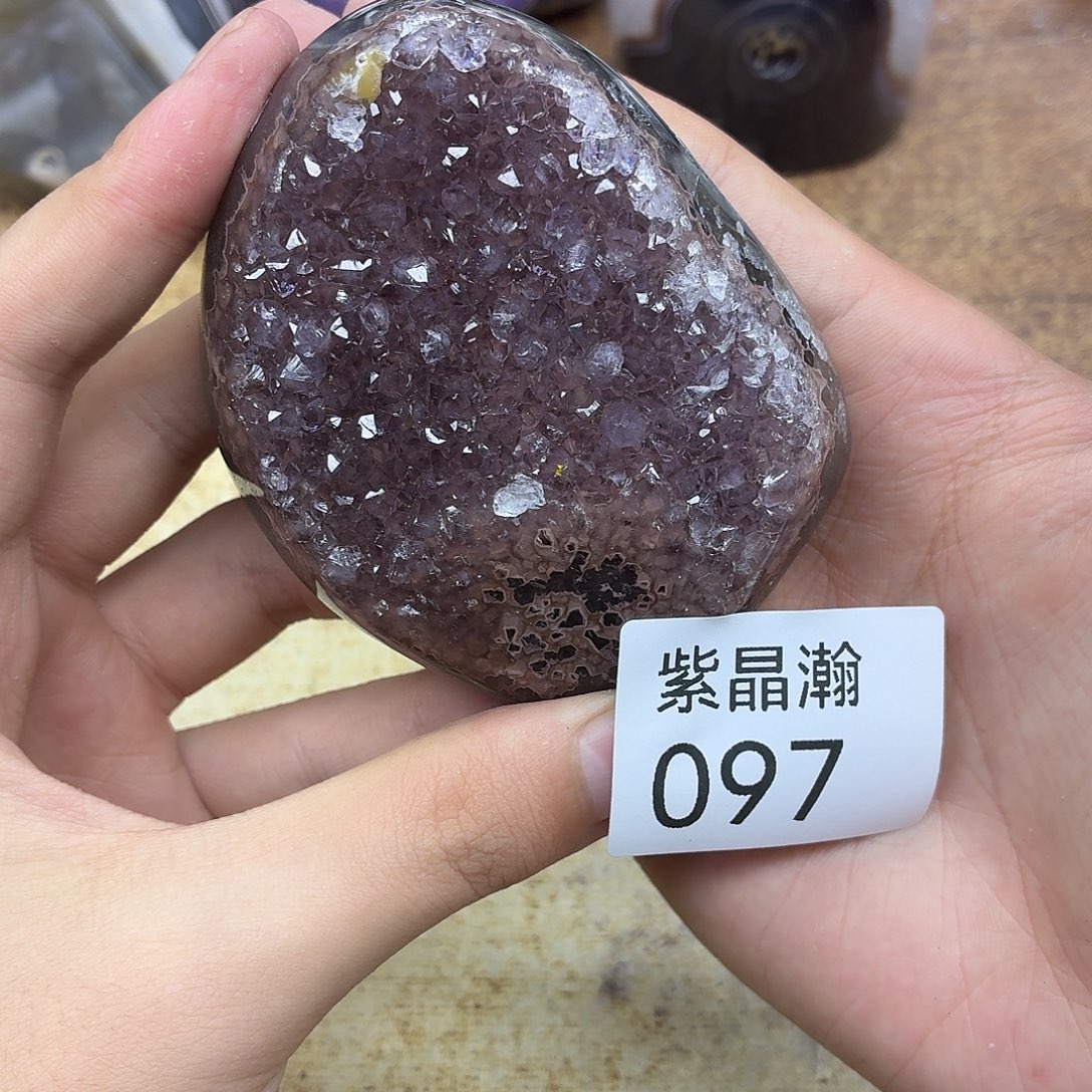 未镶嵌水晶大型摆件（非配饰）