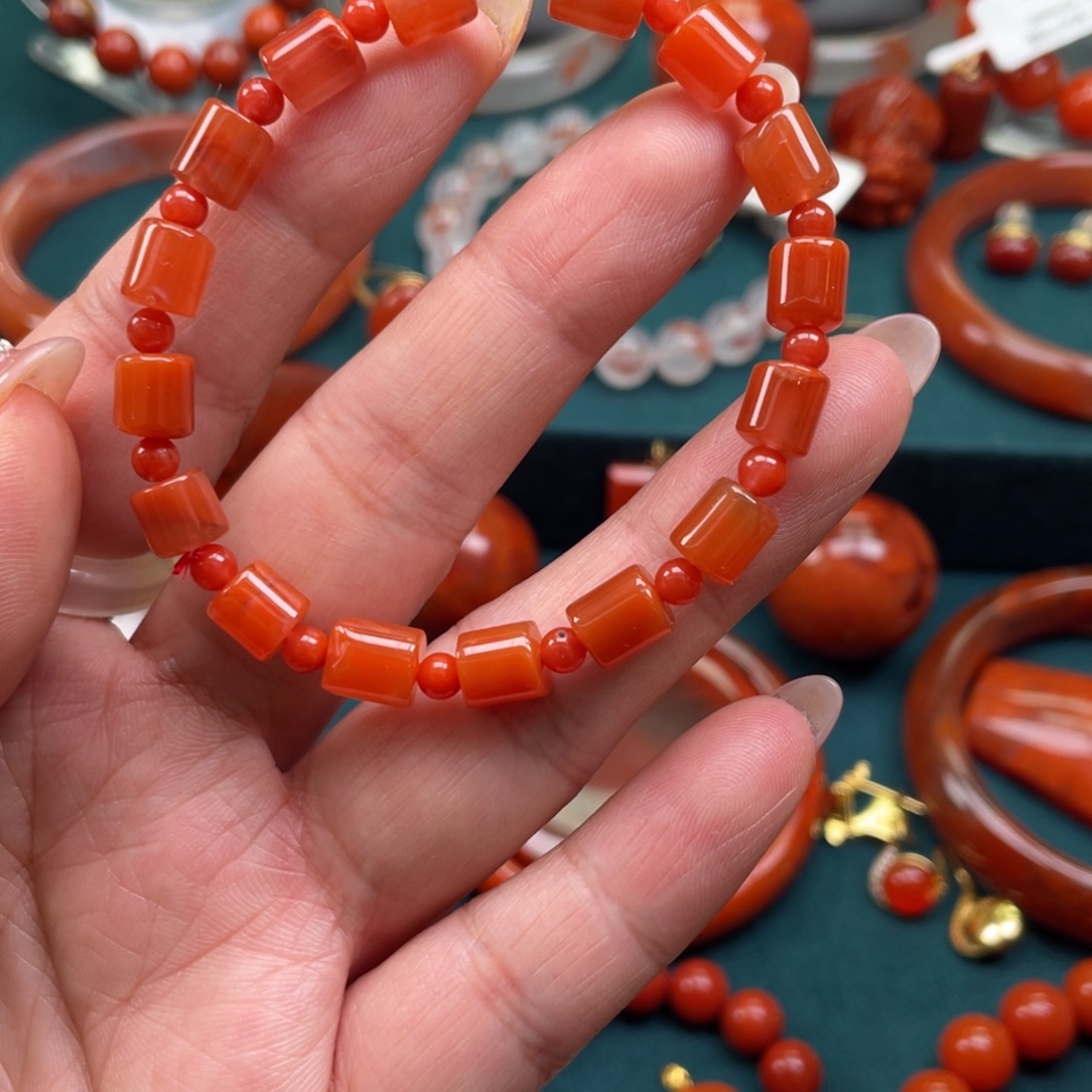 南红玛瑙未镶嵌川料南红桶珠单圈