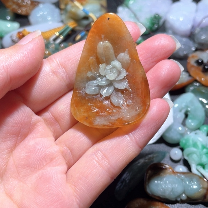 【闪购商品】翡翠颈饰未镶嵌天然翡翠