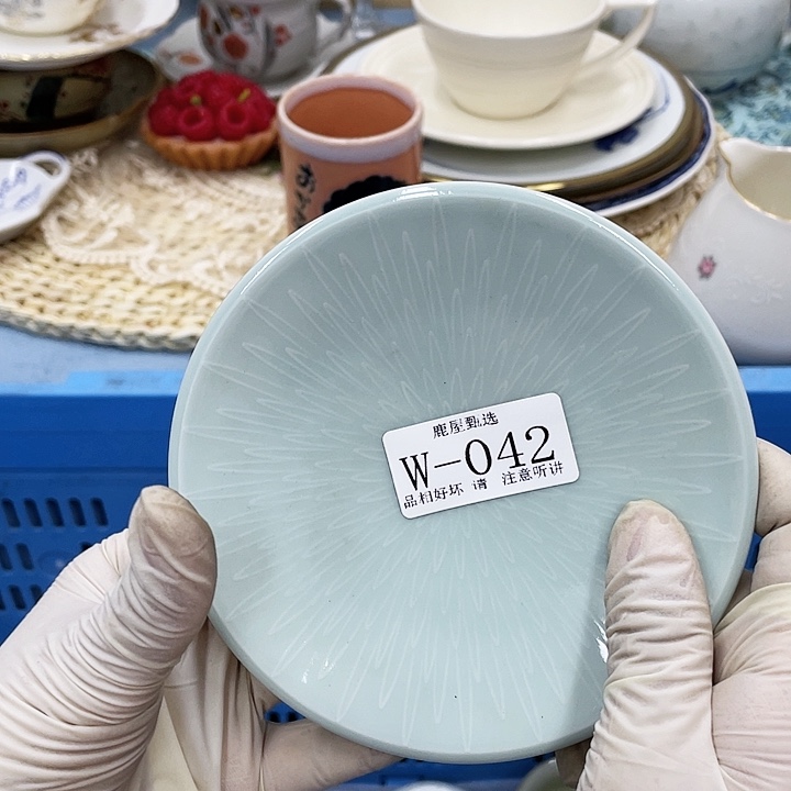 哒**兔28 满28包邮，默认微瑕，完美慎入