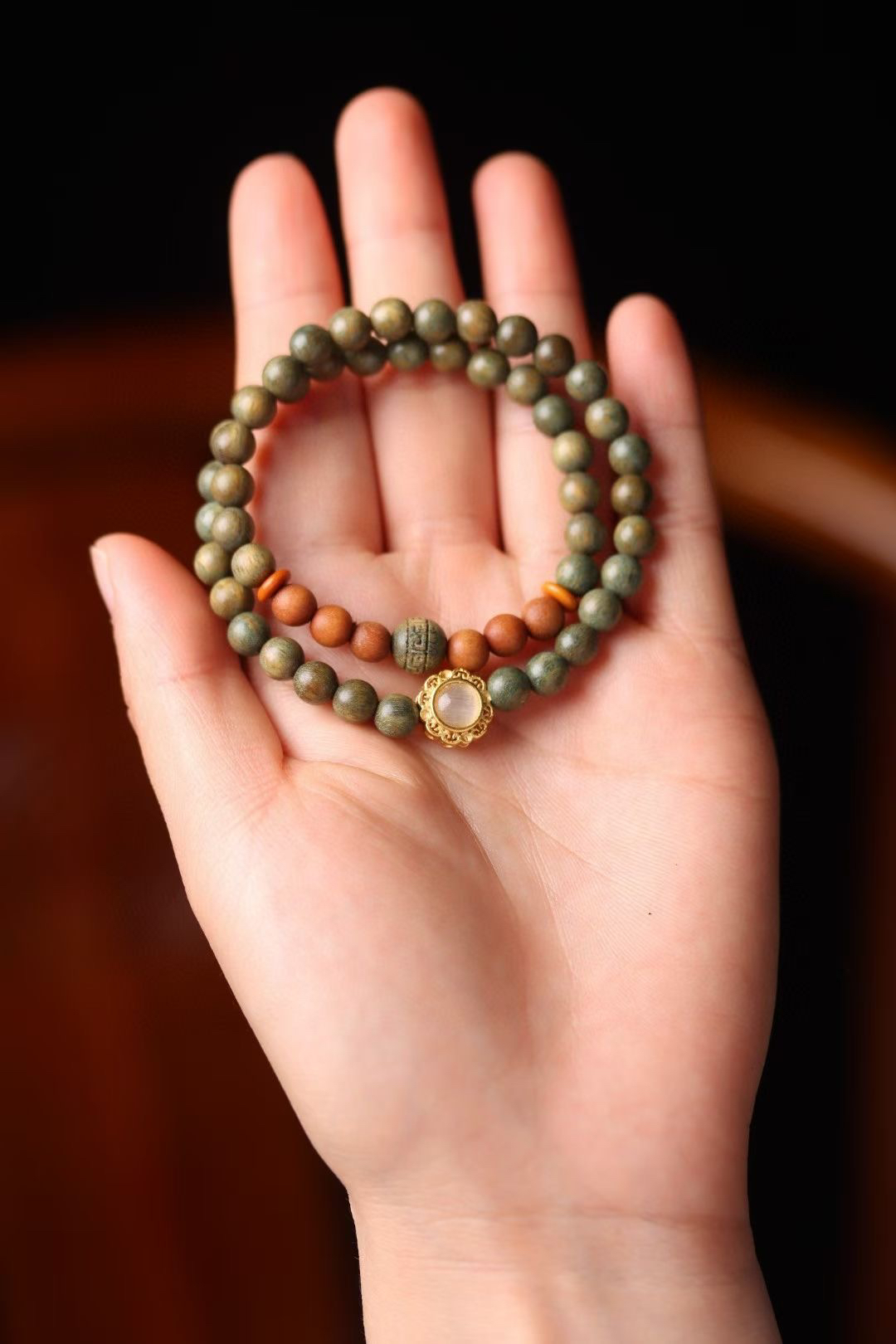 绿檀0.6圆珠 搭配古法金猫眼小吊坠