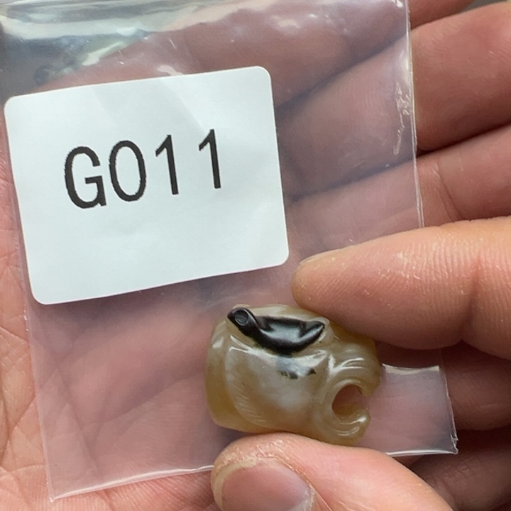 和田玉（糖玉）珠宝半成品未镶嵌天**鱼